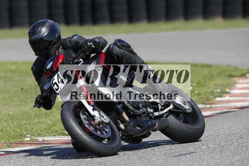 /44 09.08.2025 Plüss Moto Sport ADR/Einsteiger/54